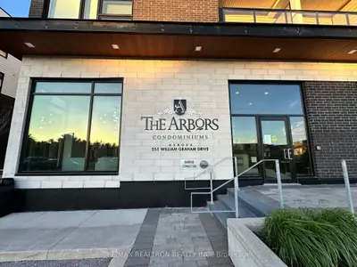 555 William Graham Drive Ph446, Aurora, On L4g 3h9