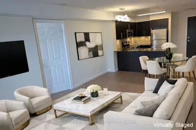 73 King William Crescent 202, Richmond Hill, On L4b 0c2
