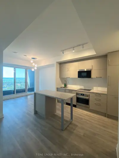 Condo Apartment in Markham