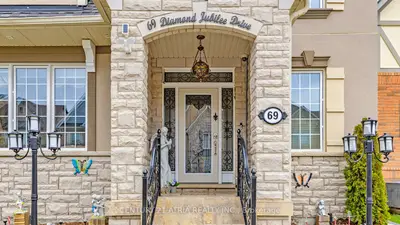 69 Diamond Jubilee Drive, Markham, On L6b 0y5