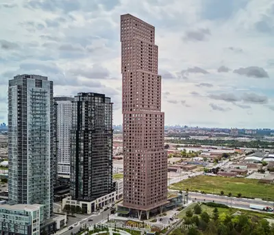 Condo Apartment in Vaughan