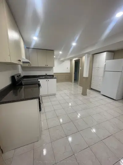 34 Jacana Street, Vaughan, On L4l 3y5
