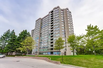 7440 Bathurst Street 1402, Vaughan, On L4j 7k8
