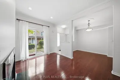 21 St. Moritz Way 3a, Markham, On L3r 4g4