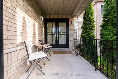 45 Naughton Drive, Richmond Hill, On L4c 0r2