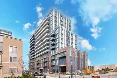60 Honeycrisp Crescent 210, Vaughan, On L4k 0n5