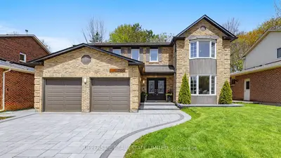 Detached in Newmarket