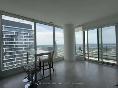 Condo Apartment in Vaughan