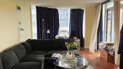 33 Cox Boulevard 630, Markham, On L3r 8a6
