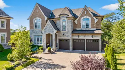 10 Annsleywood Court, Vaughan, On L4h 4g6