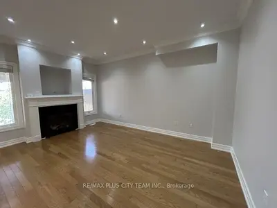 59 Trish Drive, Richmond Hill, On L4e 5c4