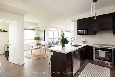 15 Water Walk Drive 1708, Markham, On L6g 0g2