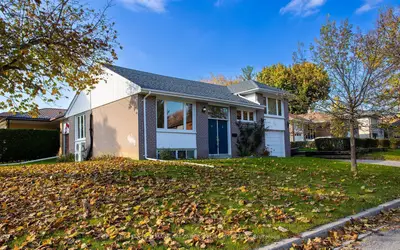 210 Harrygan Crescent, Richmond Hill, On L4c 4j1