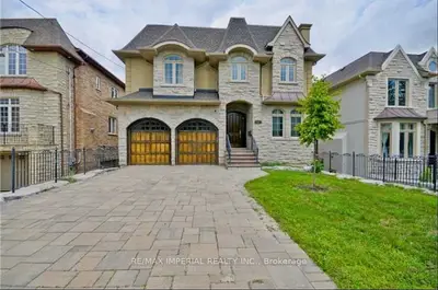 82 Woodward Avenue, Markham, On L3t 1e7