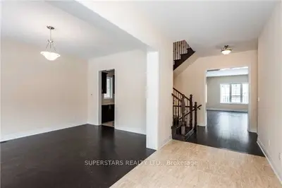 58 Ken Sinclair Crescent, Aurora, On L4g 3j1
