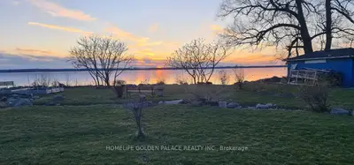 237 Pleasant Boulevard, Georgina, On L4p 2s7