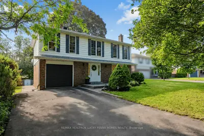 38 Walkerton Drive, Markham, On L3p 1h8