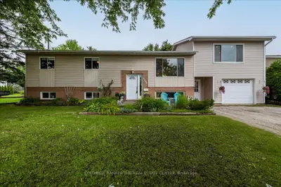 2593 Lawrence Avenue, Innisfil, On L9s 1c7