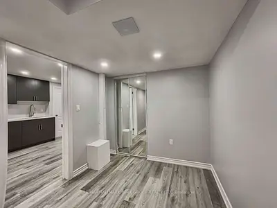 130 Orr Drive Lower, Bradford West Gwillimbury, On L3z 0s2