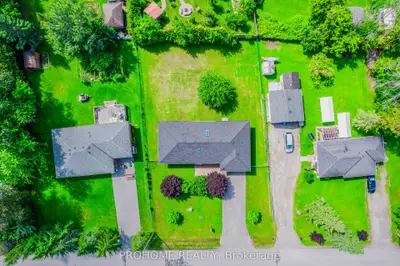 10 Joel Avenue, Georgina, On L0e 1s0