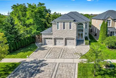 32 Princeton Avenue, Richmond Hill, On L4s 2e3