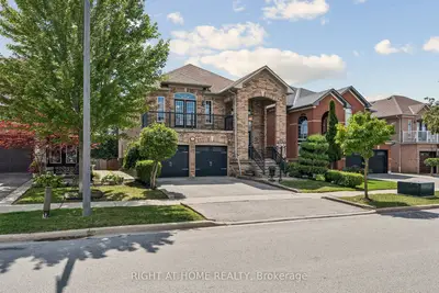 251 Sonoma Boulevard, Vaughan, On L4h 1r5