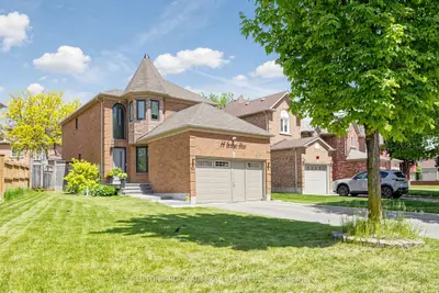 50 Springer Drive, Richmond Hill, On L4c 0g1