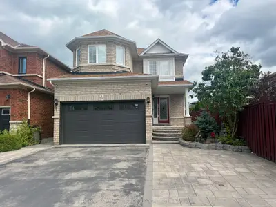 33 Deerwood Crescent, Richmond Hill, On L4e 3v4