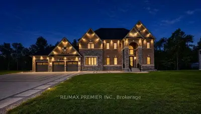 26 Birchwood Lane, Essa, On L0m 1b1