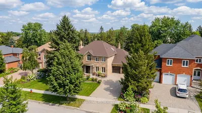 31 Vesta Drive, Richmond Hill, On L4b 2m2