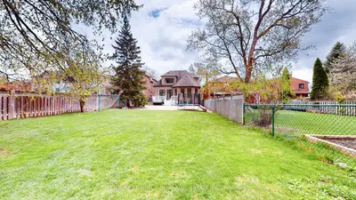 58 Spruce Avenue, Richmond Hill, On L4c 6w1