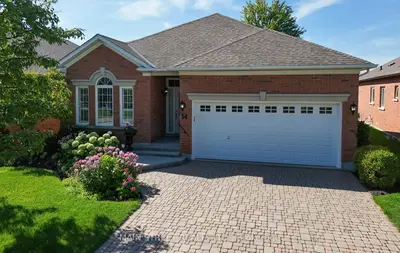 54 Couples Gallery, Whitchurch-stouffville, On L4a 1m6