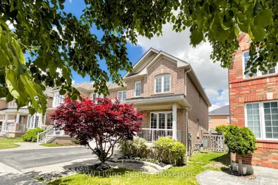 72 Stotts Crescent, Markham, On L6e 1t2