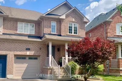 72 Stotts Crescent, Markham, On L6e 1t2