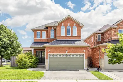 70 Mallard Marsh Crescent E, Richmond Hill, On L4e 4b7