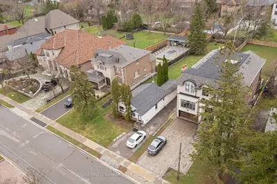 99 Spruce Avenue, Richmond Hill, On L4c 6v9