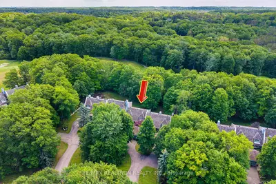 462 Beacon Hall Drive, Aurora, On L4g 0l3