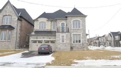 120 Hurst Avenue, Vaughan, On L6a 4y6