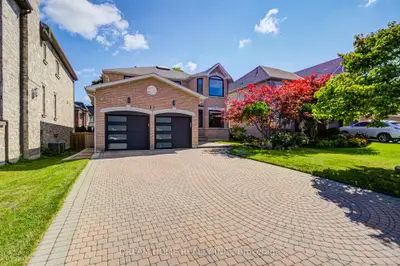 5 Silk Court, Richmond Hill, On L4b 4a4