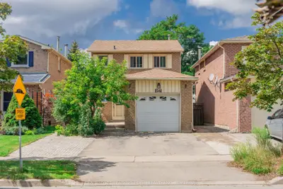 56 Sunshine Drive, Richmond Hill, On L4c 8j5