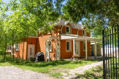 357 Baldwin Road, Georgina, On L0e 1a0