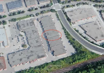 39 Riviera Drive 7 & 8, Markham, On L3r 8n4