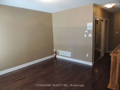 8 Times Avenue, Markham, On L3t 0a3