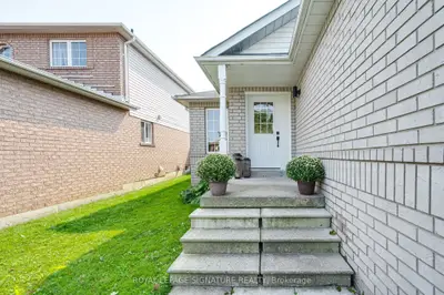 1085 Kensington Street, Innisfil, On L9s 1t7