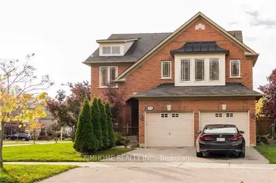 93 Bel Canto Crescent, Richmond Hill, On L4e 4h4