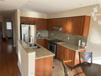 49 Walkview Crescent Bedroom, Richmond Hill, On L4e 4h5