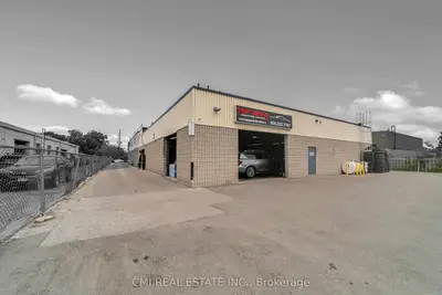 60 Industrial Road 2, Richmond Hill, On L4c 2y1