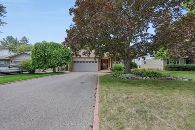 80 Fairway Drive, Aurora, On L4g 2h4