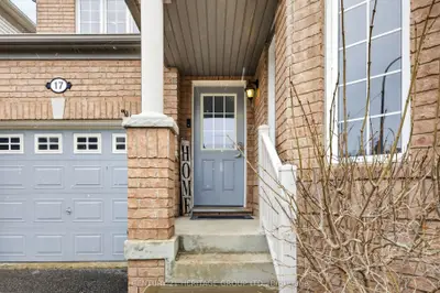 17 Gordon Drive, New Tecumseth, On L9r 0j1
