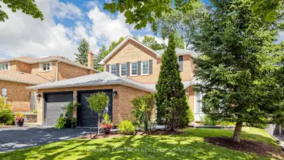 88 Kemano Road, Aurora, On L4g 2y3